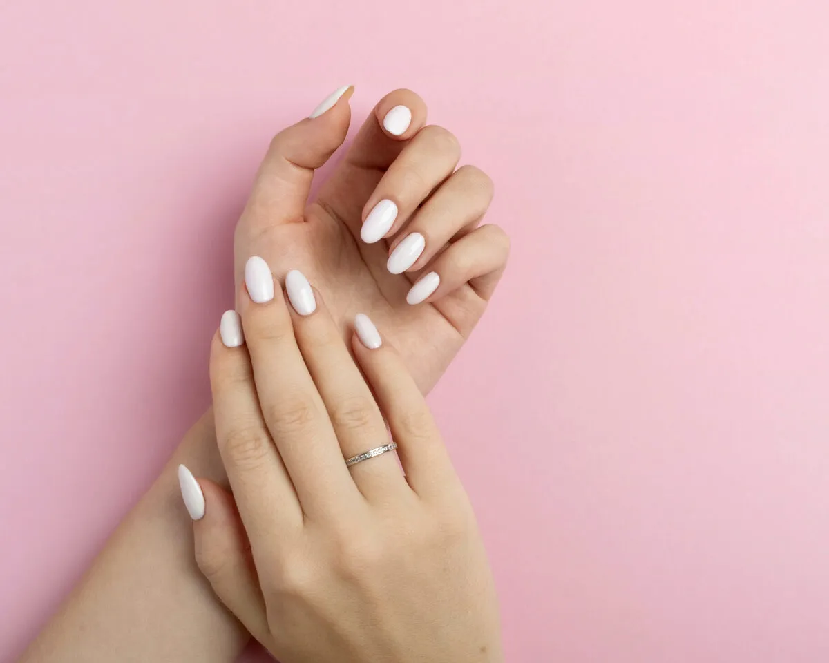 Shellac-Nägel — glänzend, alltagstauglich